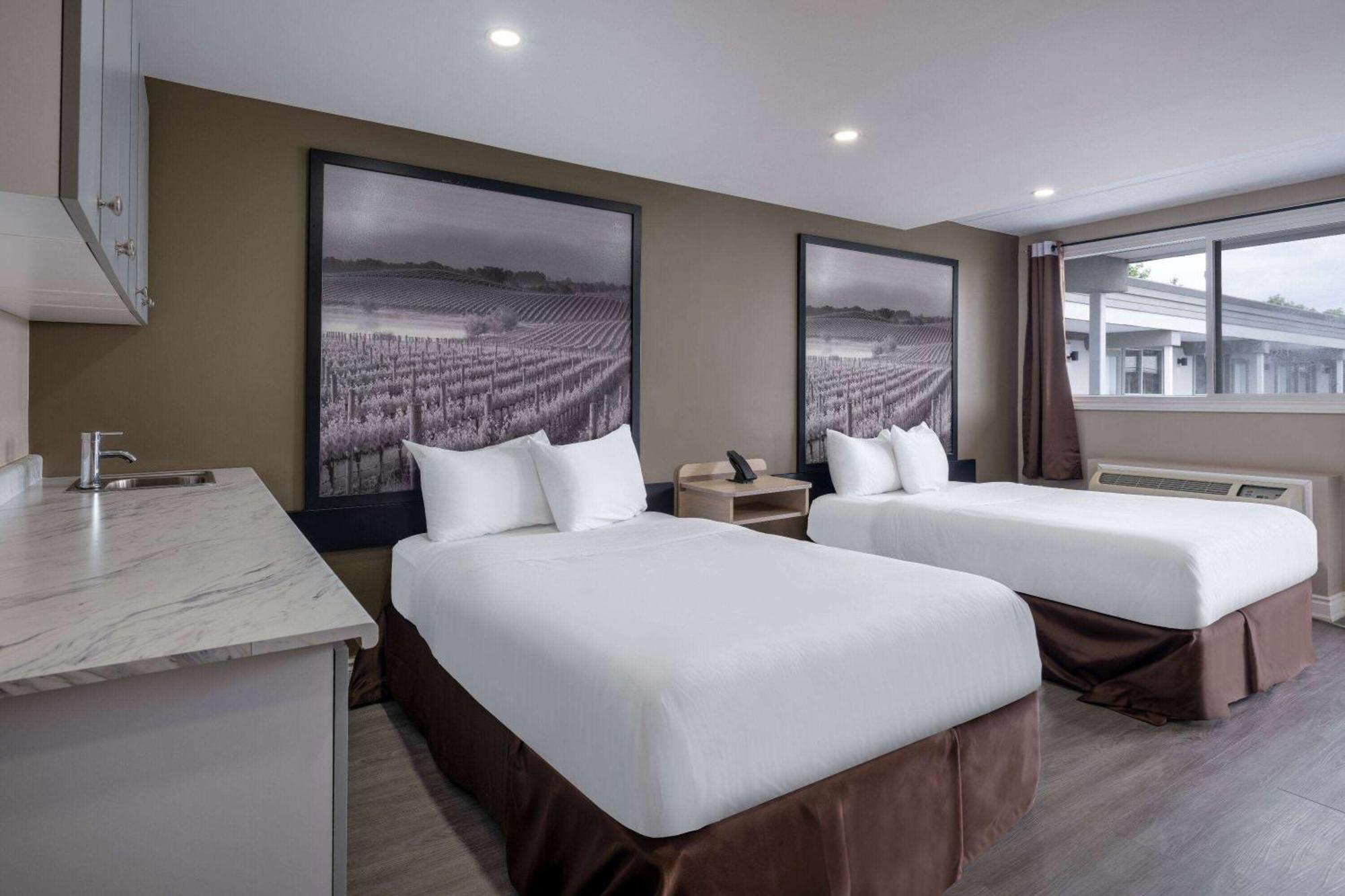 Super 8 By Wyndham Niagara Falls On Exterior foto